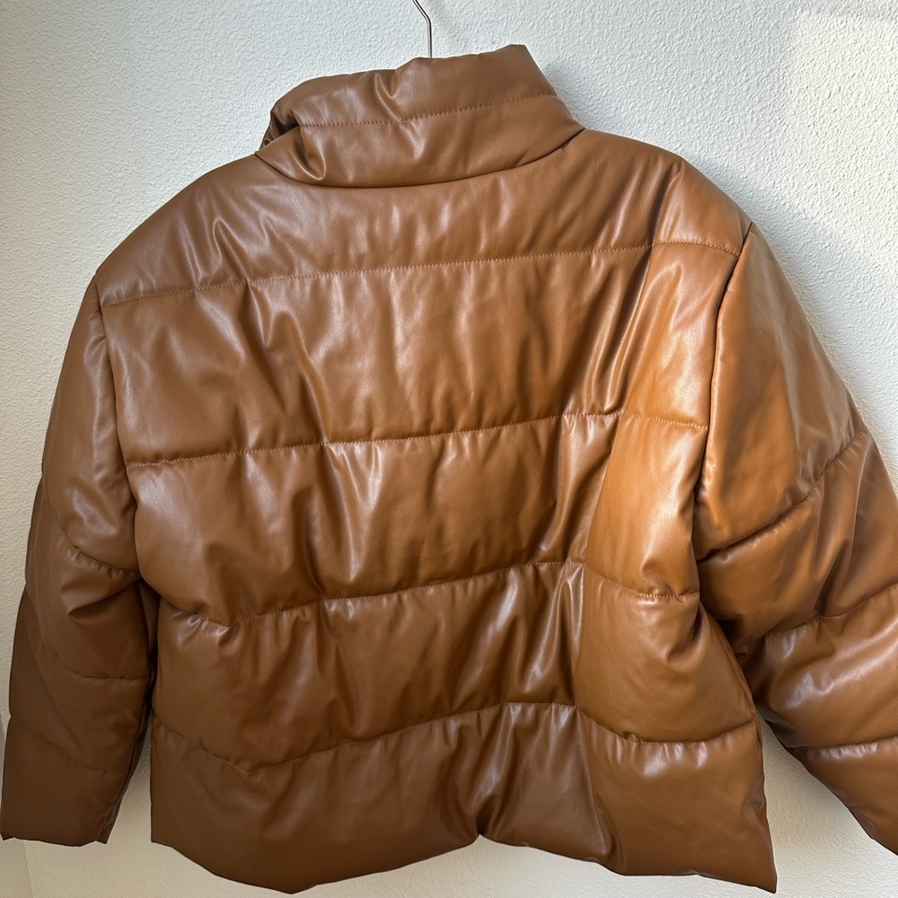 NWT GAP Women’s XL Carmel Brown Faux Leather Quilted Puffer Jacket Coat - Picture 2 of 8